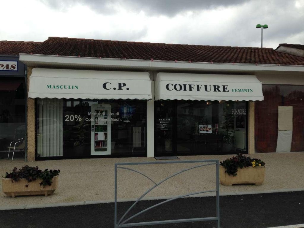 CP COIFFURE PEBERAT vitrine