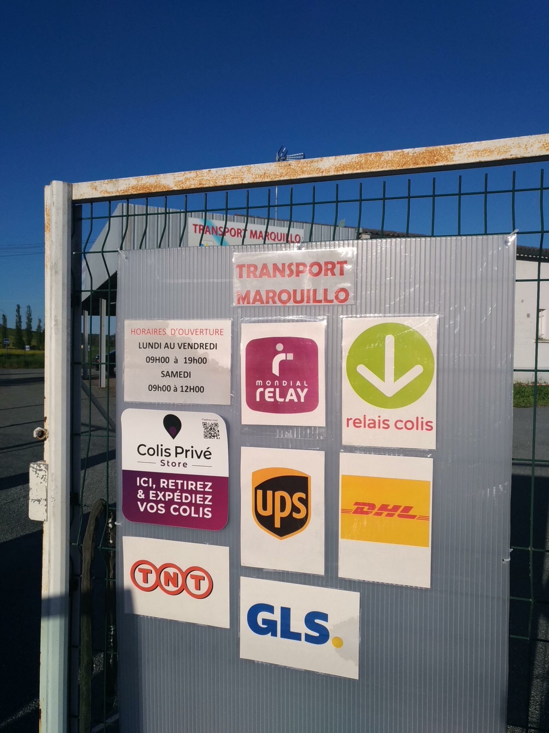 Marans. Un point relais automatique d'envoi et retrait de colis installé au  Super U – AUNISTV : La Rochelle Charente-Maritime, toute l'information en  continu. Actualités locales, faits divers, économie, loisir, culture, sport