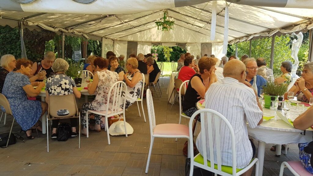 Repas aïnats petit lac 22 07 2022