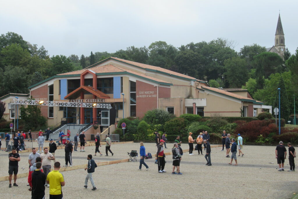 Le Grand Prix de pétanque a démarré avec 115 équipes
